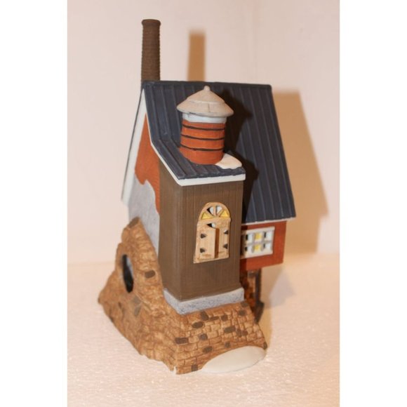 Dept 56 New England Village - Yankee Judd Bell Casting - Picture 2 of 6